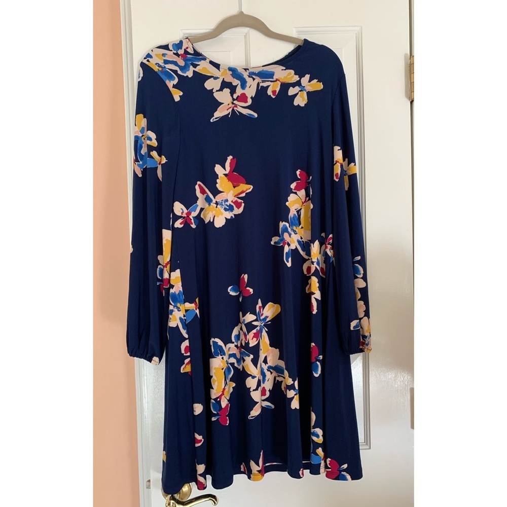 NWOT! Nine West Floral long sleeve dress